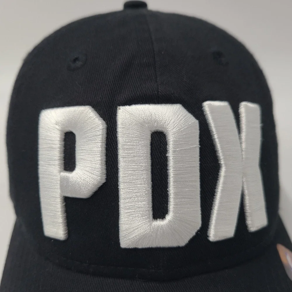 Portland Trail Blazers Hat Strapback New Era 9Twenty Black NBA City Edition PDX‎
